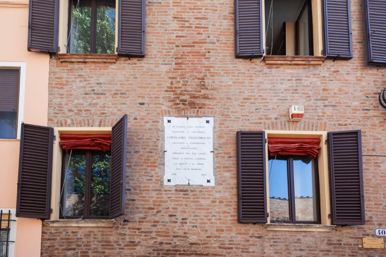 Duplex Apartment In Pieno Centro Ferrara Eksteriør billede